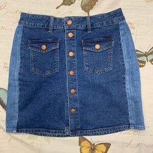 Madewell snap button denim skirt